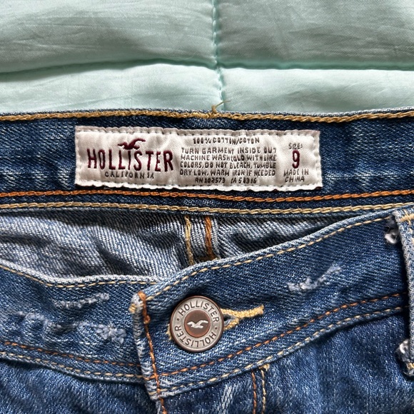 Hollister short shorts - Picture 2 of 3